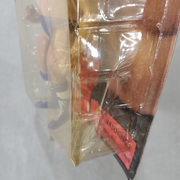 Figures Toy Company Legends of Professional Wrestling series 9 Greg Valentine - Picture 3 of 7